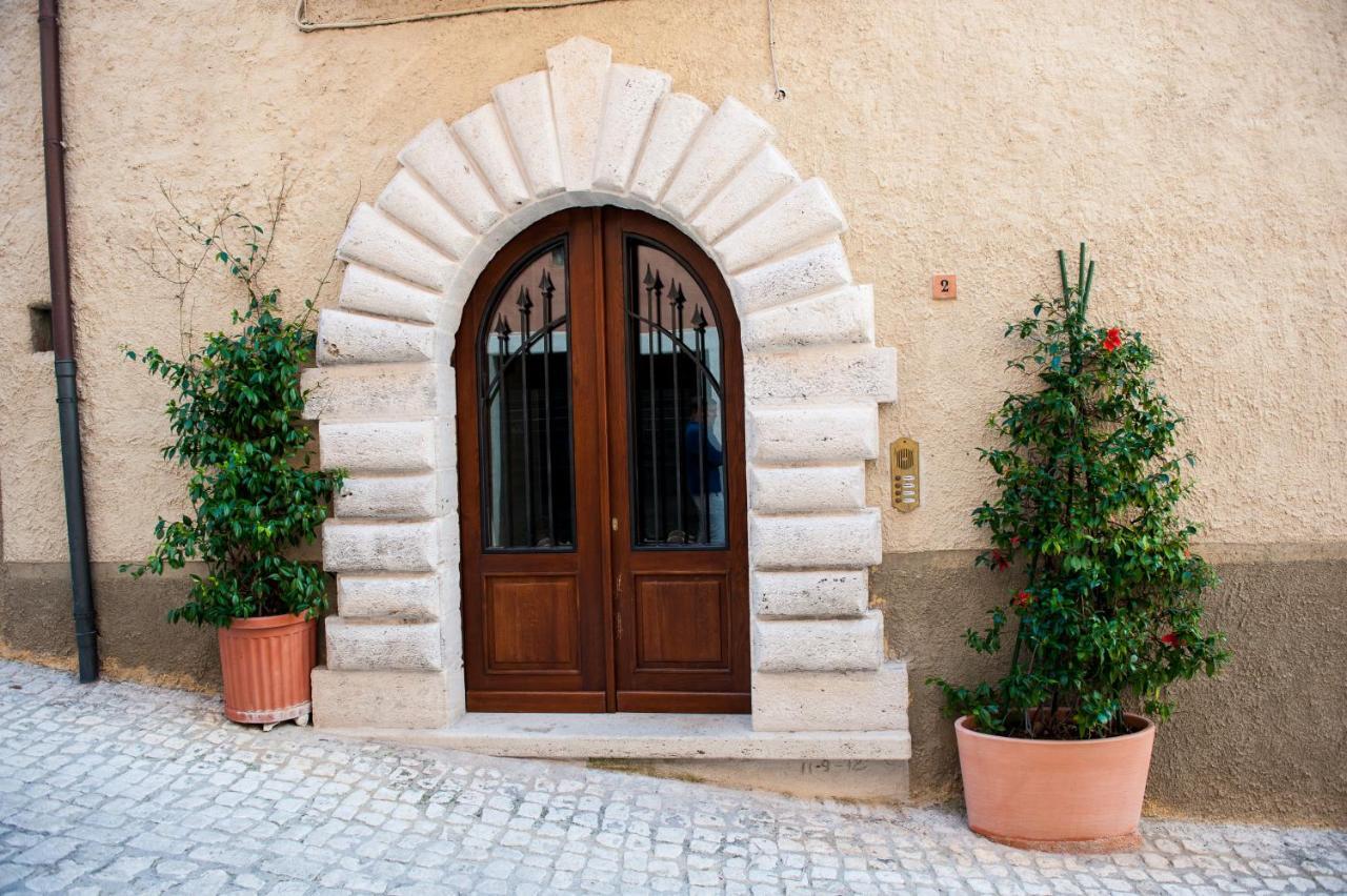 Casa Vacanza La Piazza Orvinio Экстерьер фото