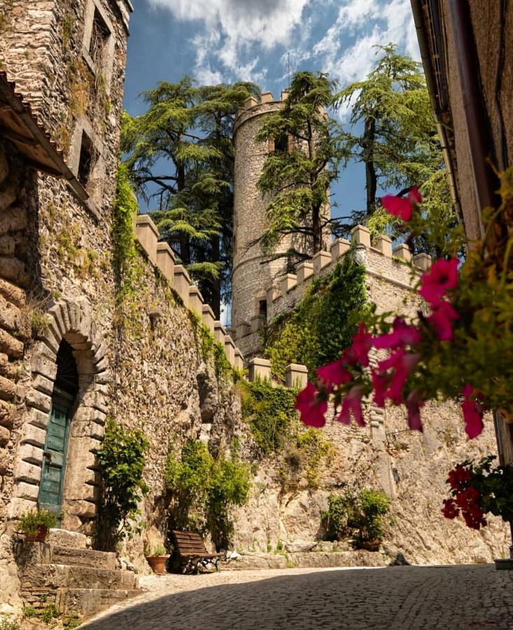 Casa Vacanza La Piazza Orvinio Экстерьер фото