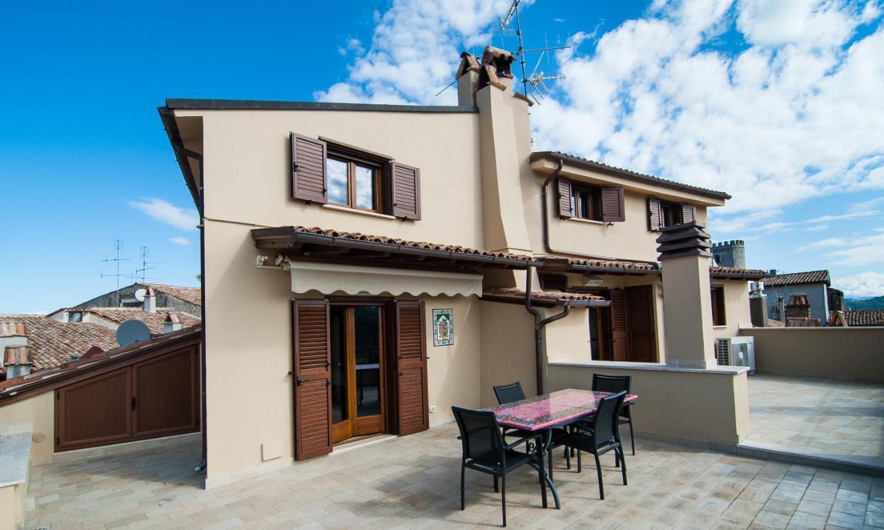 Casa Vacanza La Piazza Orvinio Экстерьер фото